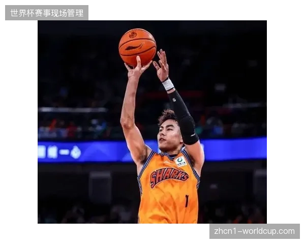李秋平指导坚持长线人才培养，上海队通过青训体系为一线队输送李添荣等轮换力量